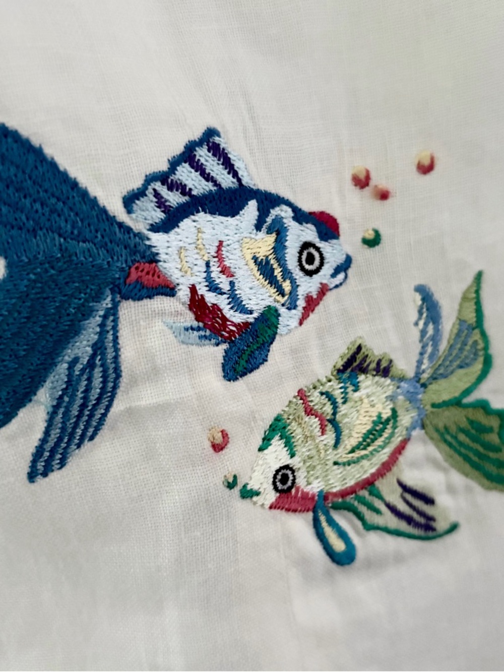 VTG Talbots 100% Irish Linen Nautical Fish Embroidery Tank Top White Petite 6 - Picture 3 of 6